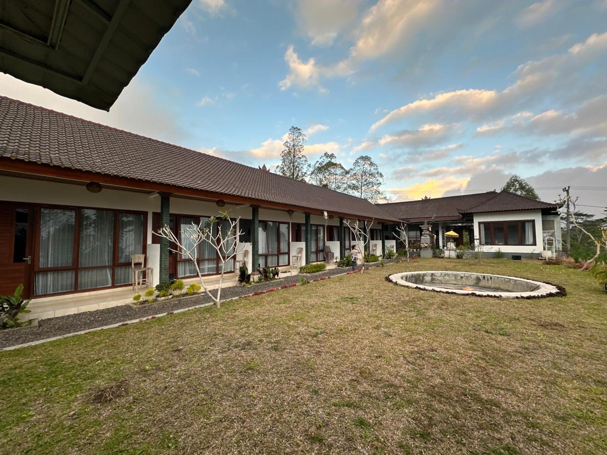 Besakih Bali Basuki Retreat Center 아파트 외부 사진